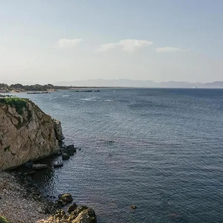 Appartamento In Riells Beachfront Retreat L' Escala